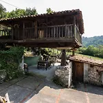 Quintana La Vega Casona Asturiana 度假居 *