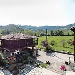 Quintana La Vega Casona Asturiana 度假居
