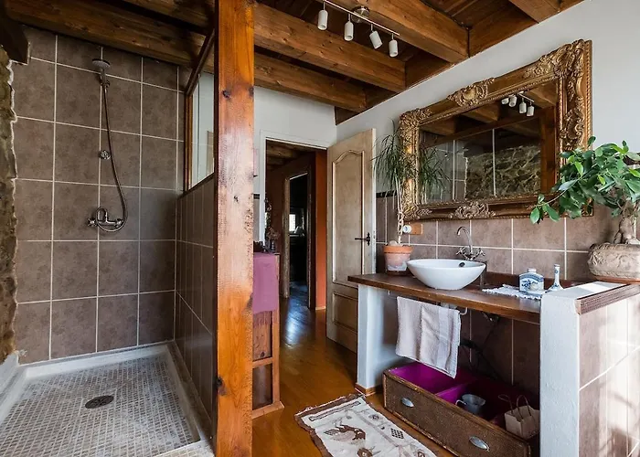 Quintana La Vega Casona Asturiana بيت للعطل *